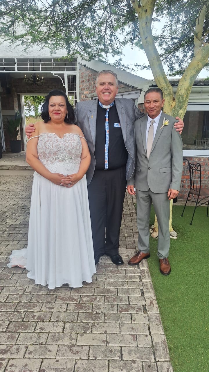 Wedding ceremony by Dr. Gerrit Rademeyer in Burgersdorp