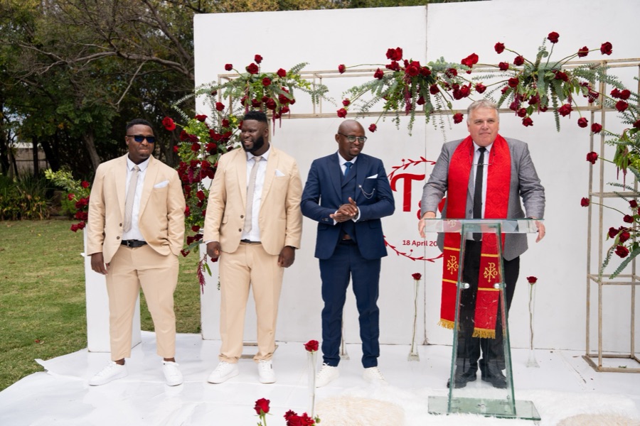 Wedding ceremony by Dr. Gerrit Rademeyer in Burgersdorp